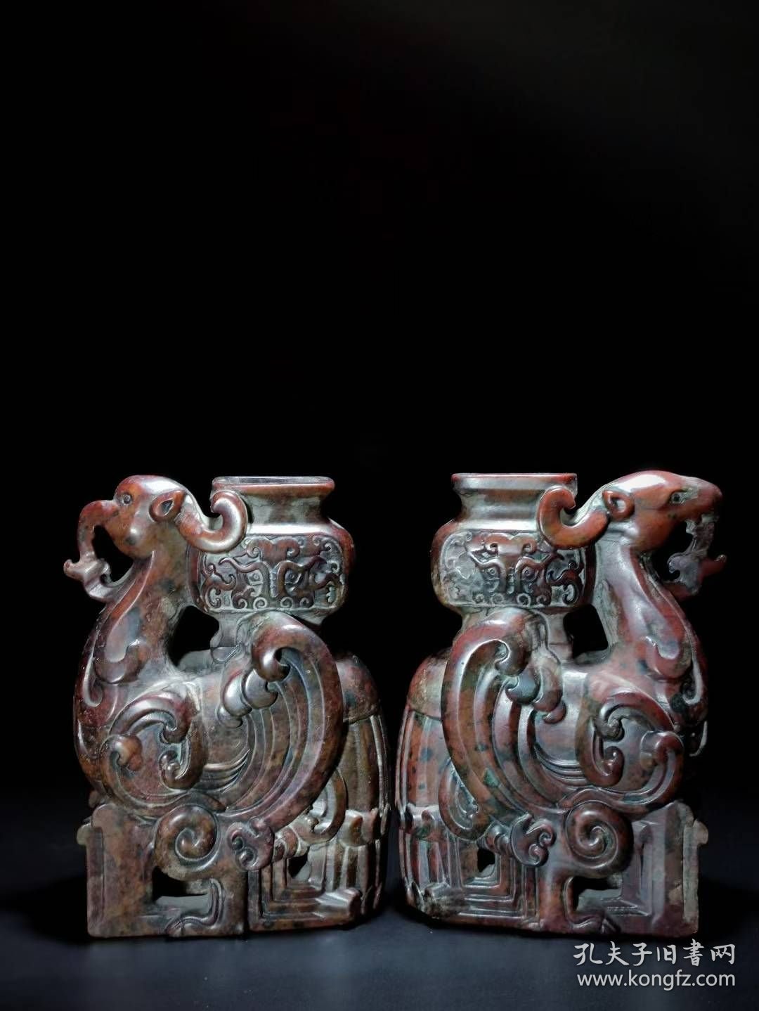 35_战汉古玉香炉朱雀玉炉一对·和田玉凤玉瓶，古玉熏香炉，玉质细腻温润，雕工犀利精湛；钙化包浆精美，成对难得，博物馆级藏品