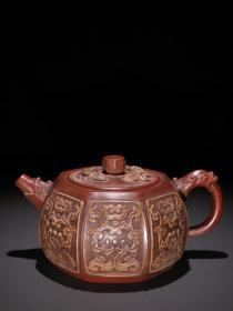旧藏 陈鸣远款紫砂龙纹茶壶。