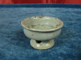 清代 .天清釉素雅白瓷 高足文房小瓷灯