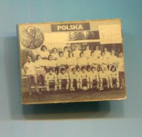 1974年 德国慕尼黑 FIFA 世界杯足球纪念章 硬胶徽章 波兰队照片