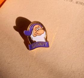 迪士尼徽章disney pin纪念章
