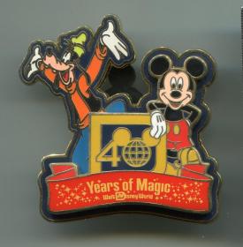 迪士尼 Disney 徽章 40魔术周年 - 米奇和高飞 双层章