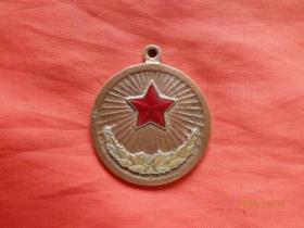 朝鲜徽章/帽徽/奖章/铜章/朝鲜红铜红星像章《一枚》