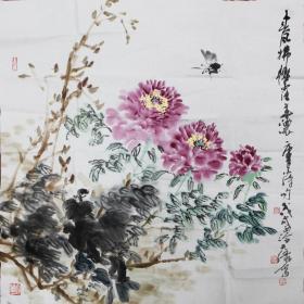 潘培荣花鸟作品
潘培荣，杭州人，字天绿，号西湖散人。1993年考入中国美术学院，得到徐家昌、闵学林、卢坤峰等诸多老师指导，精研国画大师潘天寿、吴茀之、陆抑非诸先生画风。作品雄健洒脱，朴茂清新。现为浙江当代浙派书画院副院长、绍兴中国画院副院长、浙江省国际美术交流协会会员，现为国家级美术师，并为多所高校聘任中国山水花鸟画教授。