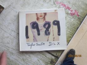 TAYLOR SWIFT 1989 D.L.X 音乐光盘一张