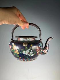 清代铜胎珐琅彩茶壶