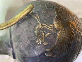 唐代银鎏金凤纹壶，高39厘米