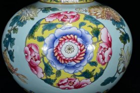 清乾隆年粉彩花卉纹葫芦31*20m