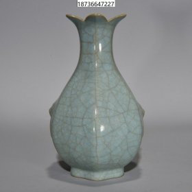 旧藏老瓷器汝窑冰裂纹花口瓶，15.5×10