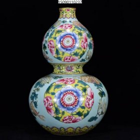 清乾隆年粉彩花卉纹葫芦31*20m