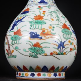 旧藏明代万历五彩莲池鸳鸯蒜头瓶一对高56cm口径9.5cm肚径29底19.2cm
