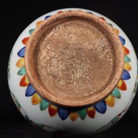 旧藏明代万历五彩莲池鸳鸯蒜头瓶一对高56cm口径9.5cm肚径29底19.2cm
