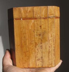 七十年代左右，竹黄茶叶盒，贴竹茶叶盒