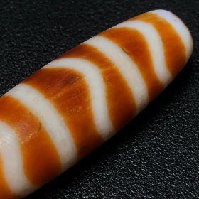 【水纹天珠】 尺寸：49*15毫米 重量18.5克