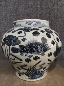 元青花鱼罐
高度30cm