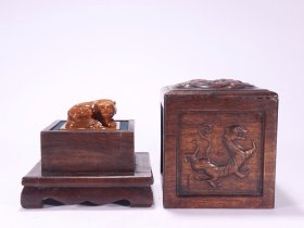 清代 田黄石子母兽钮印章