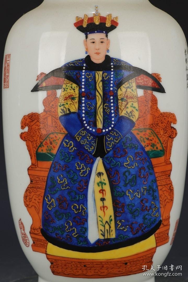 清乾隆-粉彩皇帝皇后坐像图对瓶