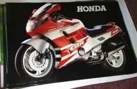 绝版【*机车海报】本田 重型机车 HONDA CBR SUPER SPORT1000F  (1997年海报)