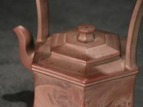 【周季山】【泥绘六方提梁壶】