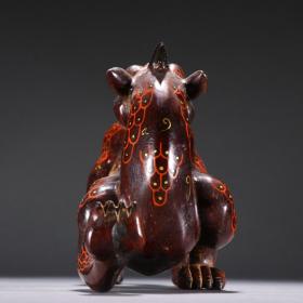 旧藏 高古玉描金神兽摆件。
