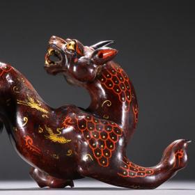旧藏 高古玉描金神兽摆件。