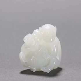 清 和田玉灵猴献寿摆件
