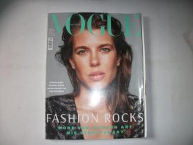 VOGUE  SEPTEMBER 2018【德文版？具体见图自鉴、864】.