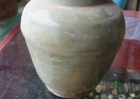 龙泉青釉罐-32