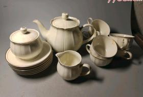 创汇期，山东淄博工艺美术陶瓷厂茶壶一套-2161852