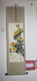 知名画家刘兴云上世纪九十年代末精绘国画“菊花”立轴一幅，原装原裱