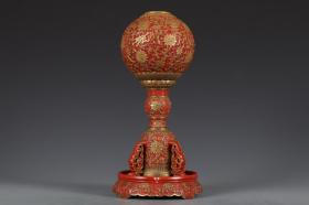 清代，“大清乾隆年制”红釉雕瓷描金官帽架