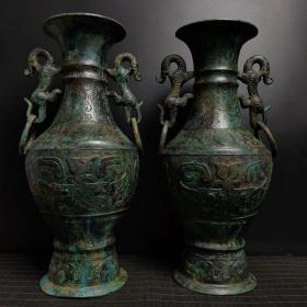 商周青铜——兽面双耳圆瓶