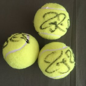 罗杰·费德勒（Roger Federer）亲笔签名网球 体育周边纪念品收藏品 网球运动员 2023