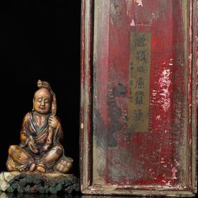 早期收藏木盒装藏寿山石手工雕刻彩绘罗汉尊者造像摆件，