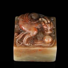 旧藏寿山芙蓉石雕刻螭虎龙印章，