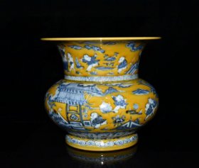 明代宣德黄釉青花婴戏图渣斗