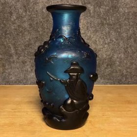 旧藏蓝琉璃渔翁题材花瓶