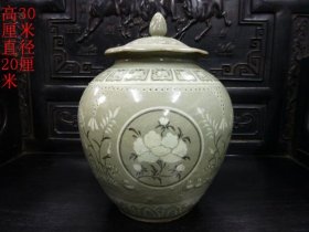 高丽青瓷花开富贵纹茶叶罐