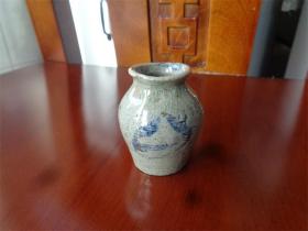 清代青花小瓶