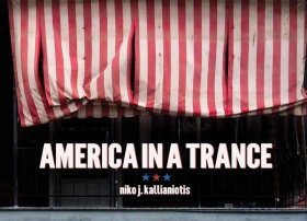 現貨 America in a Trance Niko J. Kallianiotis 尼克卡蓮紐緹絲《恍惚的美國》景觀攝影 彩色街拍