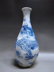 高居丽---白瓷青花瓶···