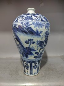 青花人物梅瓶
高度42cm