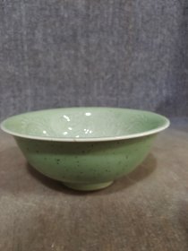 龙泉青瓷碗
口径19cm
高度8cm