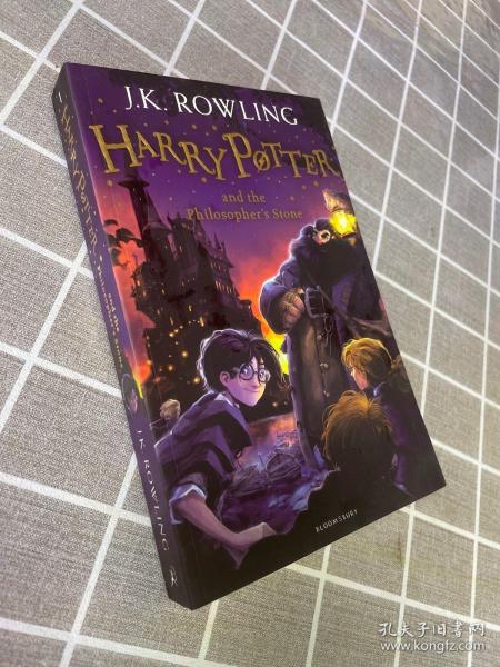 Harry Potter and the Philosopher's Stone：1/7