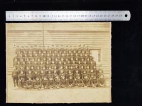 清末老照片 日俄战争时期日军官兵多人合照  大尺寸一枚   年代久远照片整体泛黄