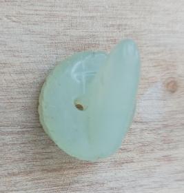 岫玉：盘蛇小件