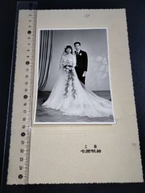 婚纱照11710-新郎新娘留影-上海中国照相馆