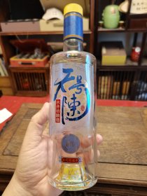 水井坊.天号陈（帝黄瓶），38°500ml浓香型，精白料透明玻璃烤花烫金工艺酒瓶