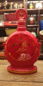 和.西凤酒（臻酿级10年）,45°500ml凤香型，红瓷贴花烫金工艺酒瓶