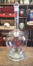 河北“西柏坡”牌从军行（梅花），42°500ml浓香型，高硼硅透明玻璃贴花工艺酒瓶